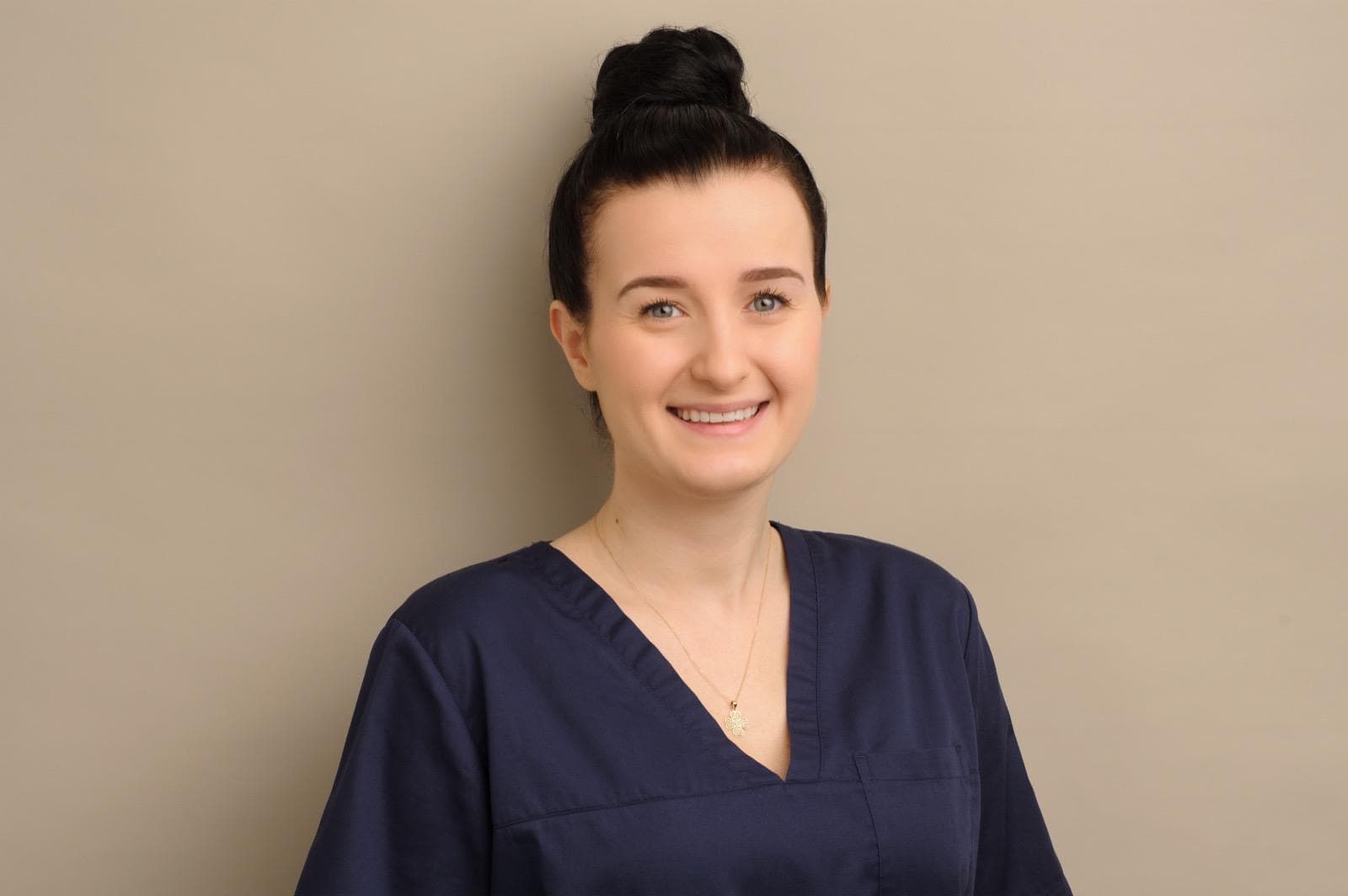Antigona Muharemi - Dipl. Dentalhygienikerin HF